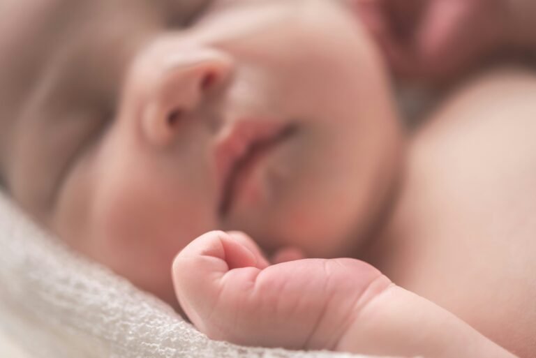 Newborn Sleep Patterns and Expectations: Guidance from a Baby Slumber Consultant